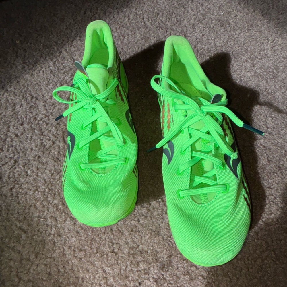 Women’s Saucony Neon Green Cross Country Spikes